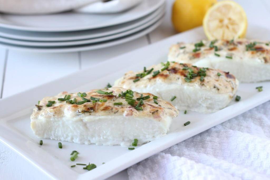 baked halibut with herbed mayonnaise crust