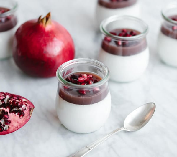 (dairy-free, paleo) This gorgeous pomegranate panna cotta is dairy-free, super easy, beautiful, make-ahead friendly and perfect for the holidays.