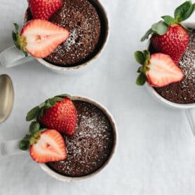 (gluten-free, paleo) A delicious, healthy and moist chocolate mug cake that can be made in less than two minutes - super easy!