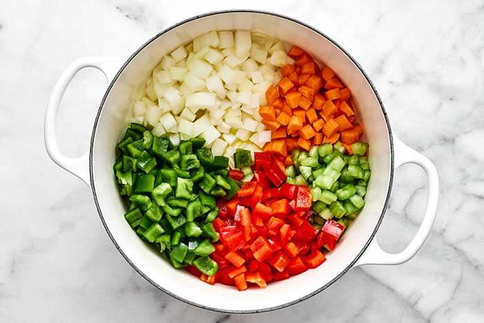 Vegetarain chili vegetables in a pot.