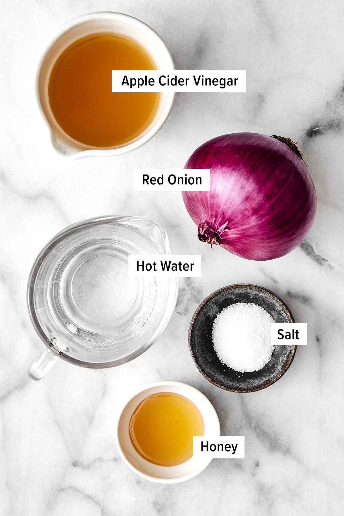 Pickled red onions ingredients.
