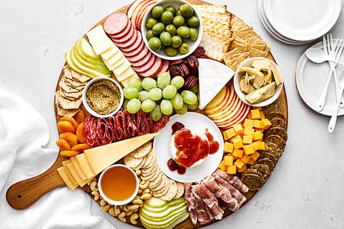 How to make a charcuterie board.