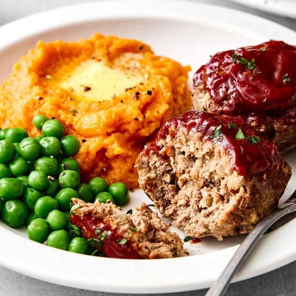 Mini meatloaf muffins recipe.
