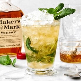 Mint julep recipe for Kentucky Derby.