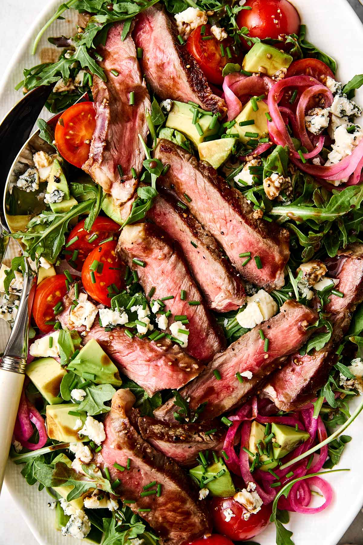 Summer steak salad with blue cheese.