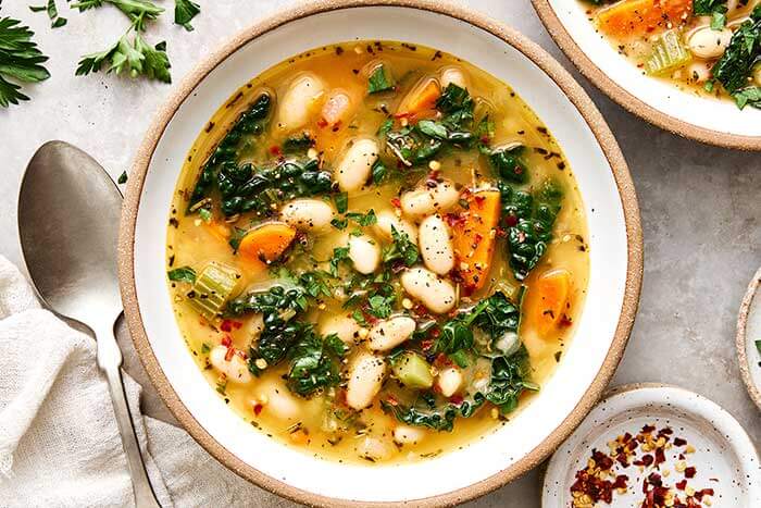 How to make a white bean soup.